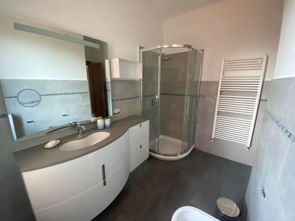 Casa Enza: Appartamento A Un Passo Dal Mare. Bordighera 0*,