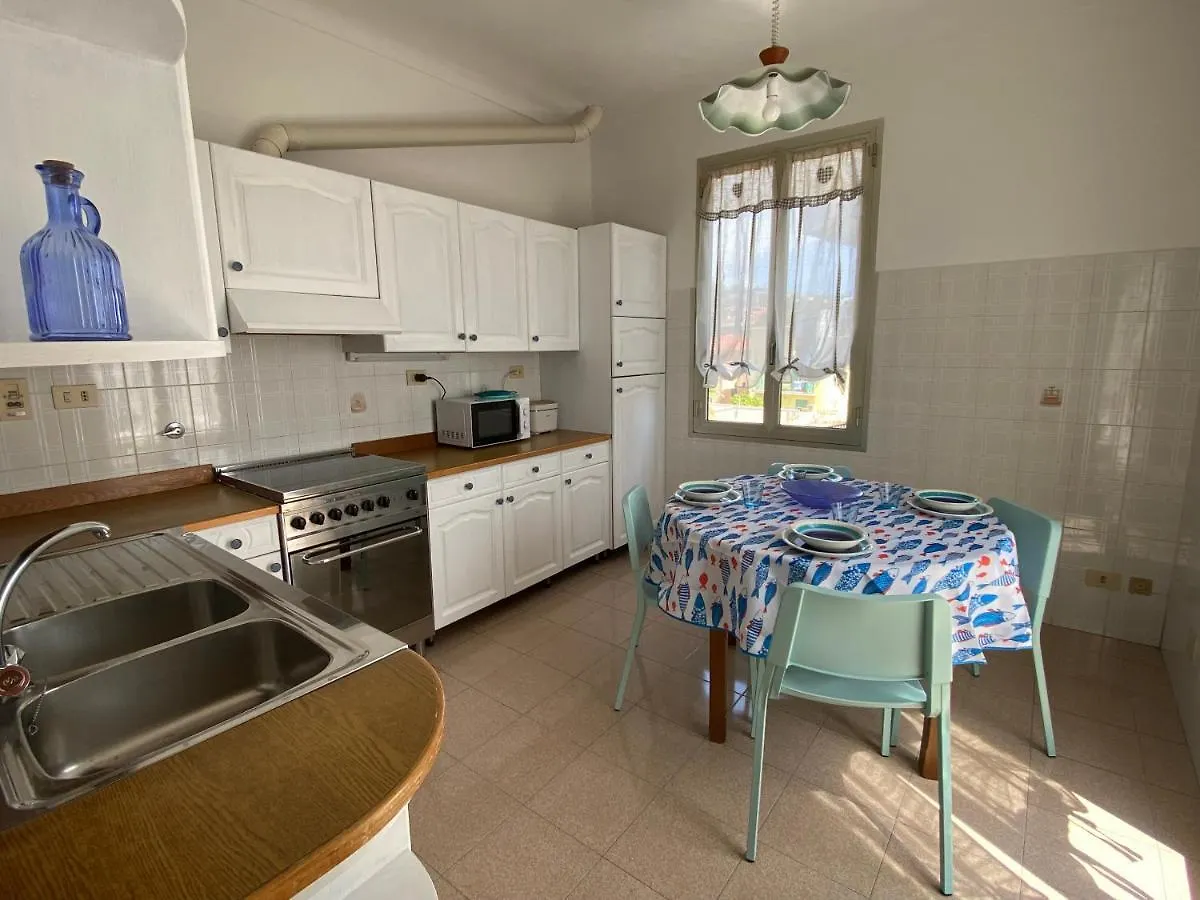 Casa Enza: Appartamento A Un Passo Dal Mare. Bordighera 0*,